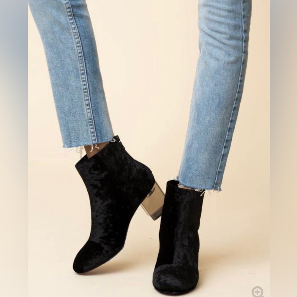 🖤NIB RAG & BONE DREA BOOT IN BLACK VELVET SOLD OUT